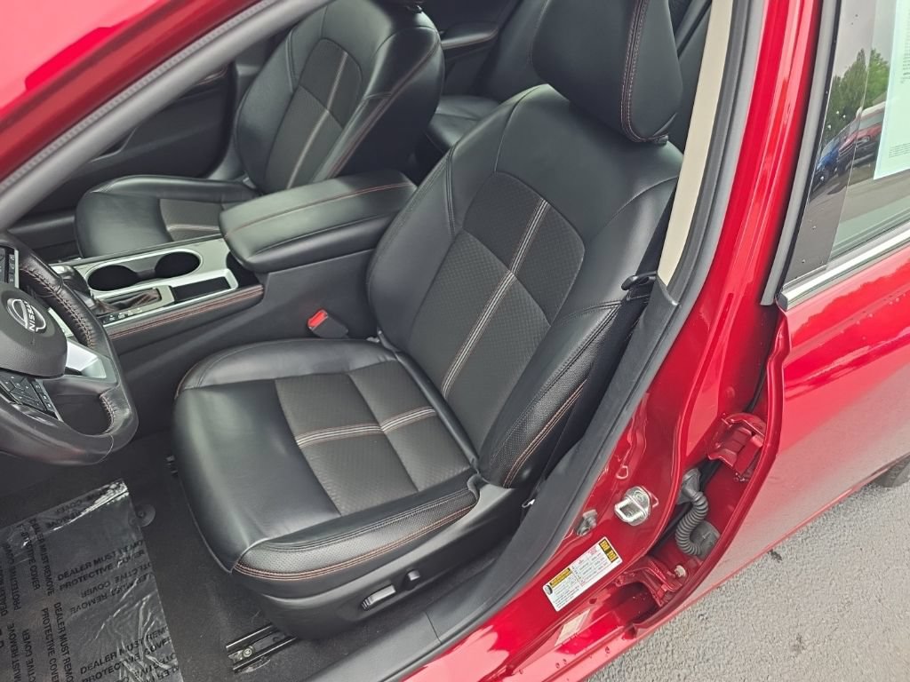 Used 2023 Nissan Altima 2.5 SR FWD image 12