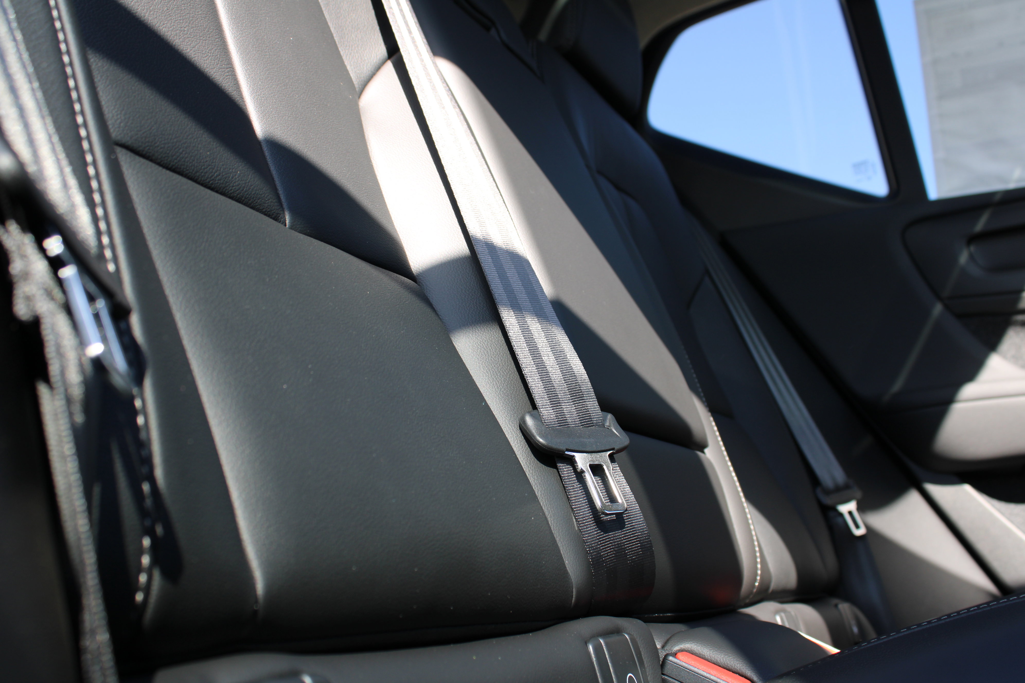 New 2025 Volvo XC40 B5 Plus w/ Protection Package Premier image 35