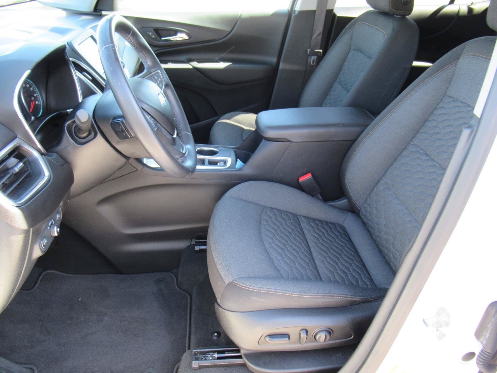 Used 2020 Chevrolet Equinox LT FWD image 18