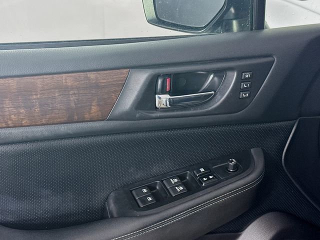 Used 2015 Subaru Outback 3.6R Limited image 21