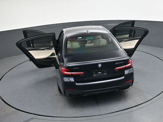 Used 2023 BMW M550i xDrive w/ Dynamic Handling Package image 40