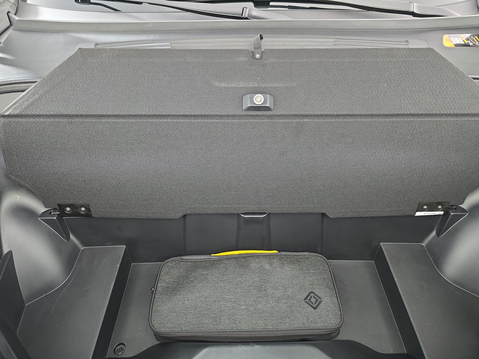 Used 2024 Rivian R1S Adventure Quad AWD/4WD image 14