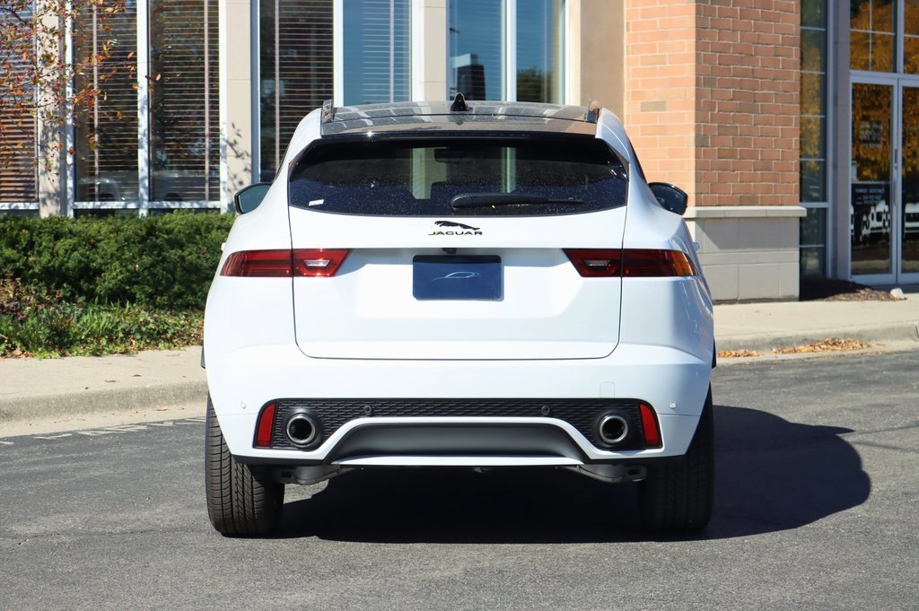 Used 2024 Jaguar E-PACE R-Dynamic SE image 4