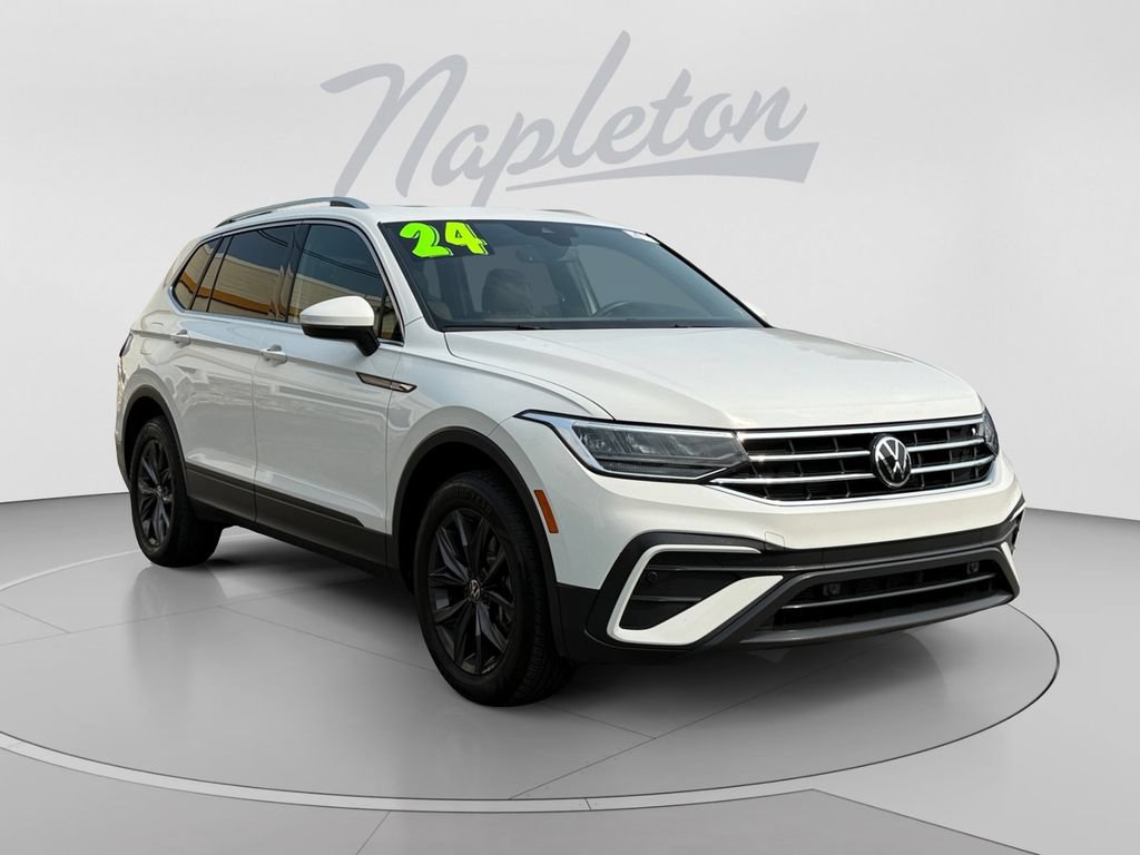 Used 2024 Volkswagen Tiguan SE AWD/4WD image 8