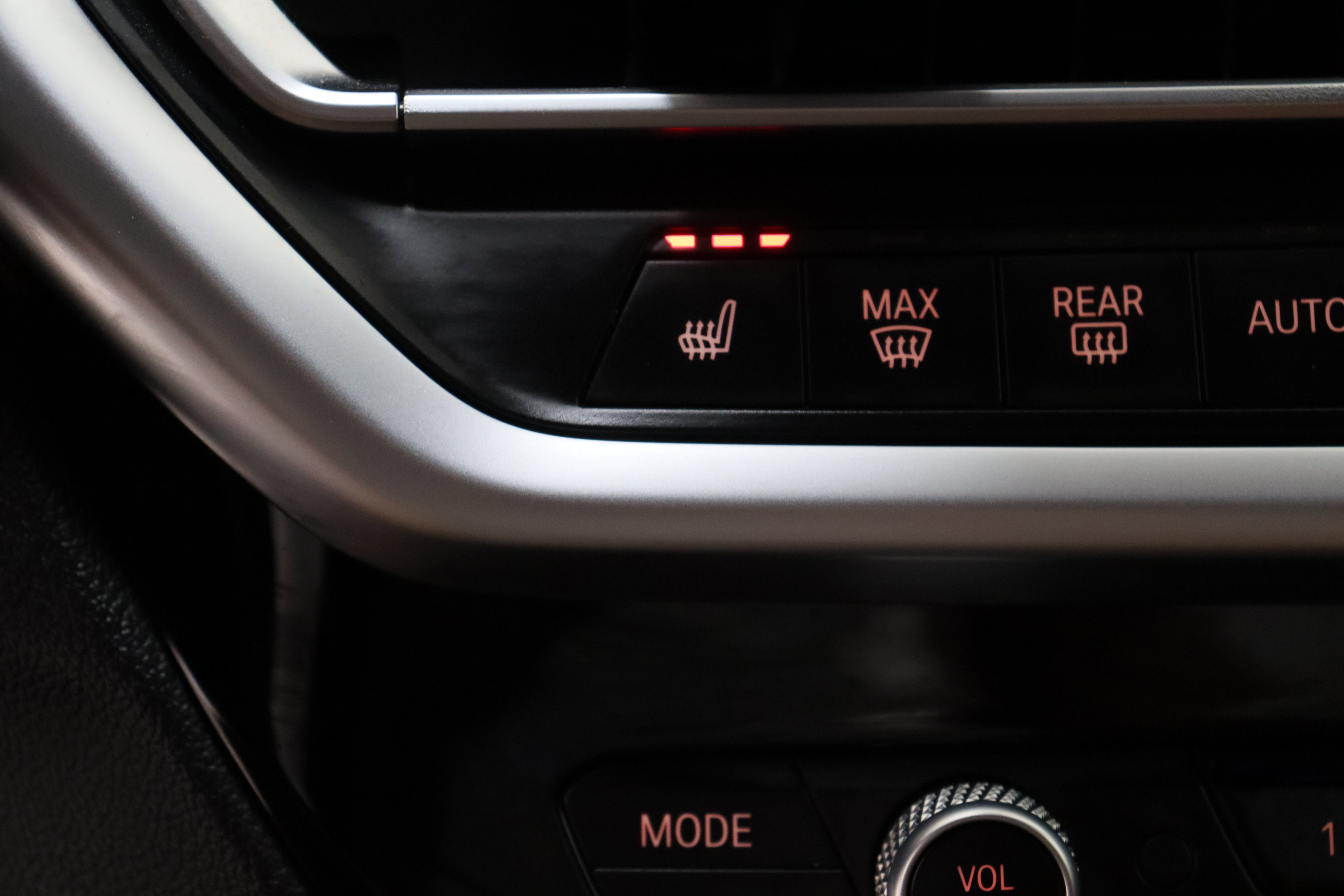 Used 2024 BMW X3 sDrive30i w/ Premium Package image 24