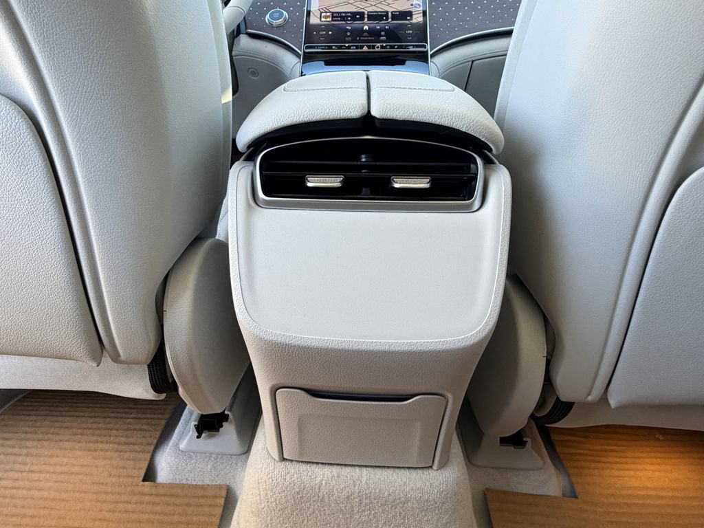 New 2026 Mercedes-Benz EQE 320 4MATIC SUV image 29