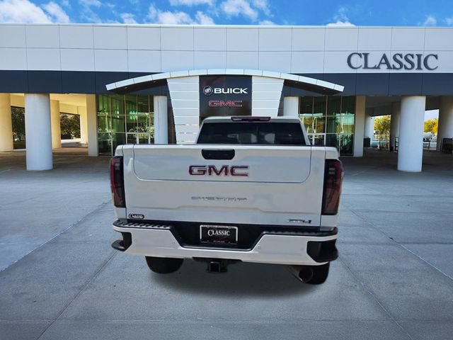 Used 2025 GMC Sierra 2500 AT4 AWD/4WD image 7