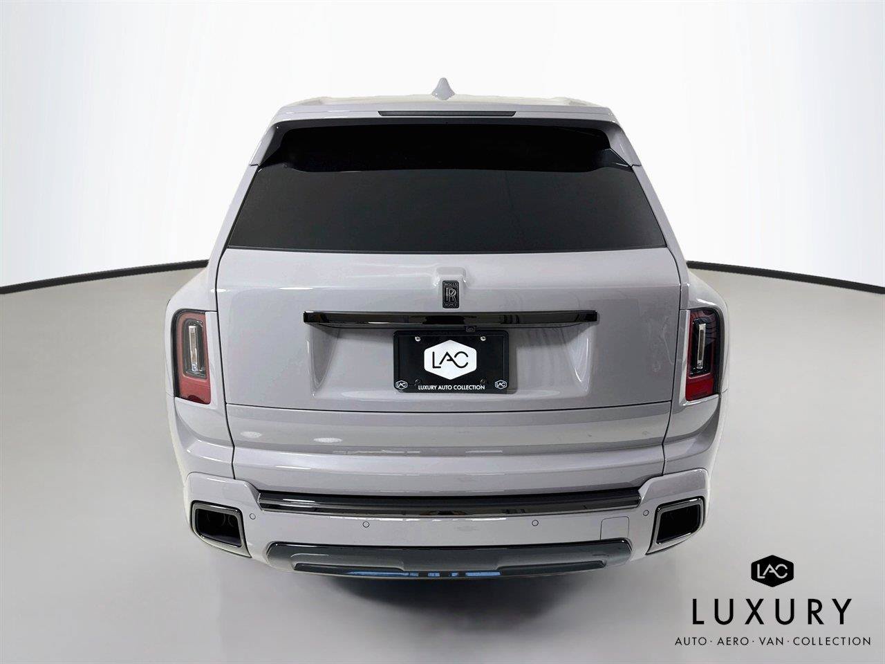 Used 2025 Rolls-Royce Cullinan Black Badge AWD/4WD image 7