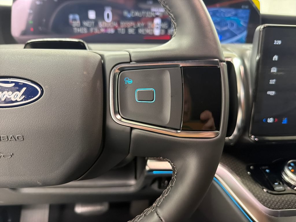 New 2027 Ford Expedition Platinum w/ Stealth Appearance Package RWD image 20