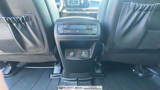 Used 2024 Hyundai Palisade Limited image 14