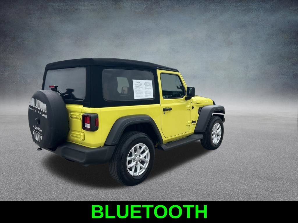 Used 2023 Jeep Wrangler Sport AWD/4WD image 5