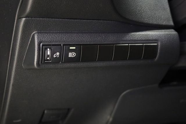Used 2022 Toyota Corolla LE image 13