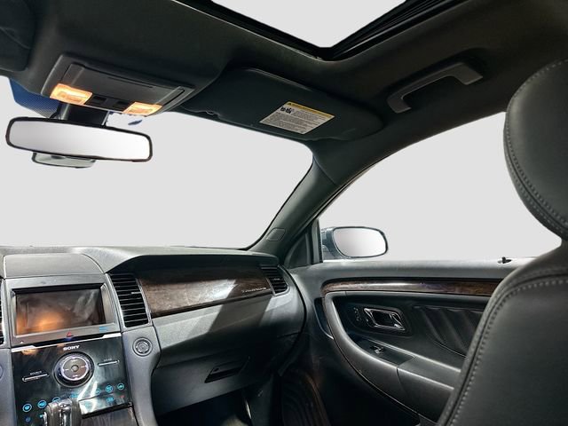 Used 2014 Ford Taurus Limited w/ Equipment Group 301A FWD image 23