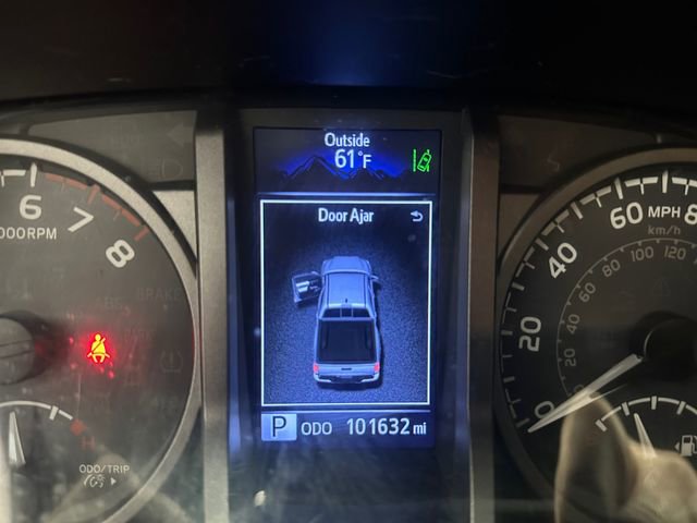 Used 2019 Toyota Tacoma TRD Sport image 25