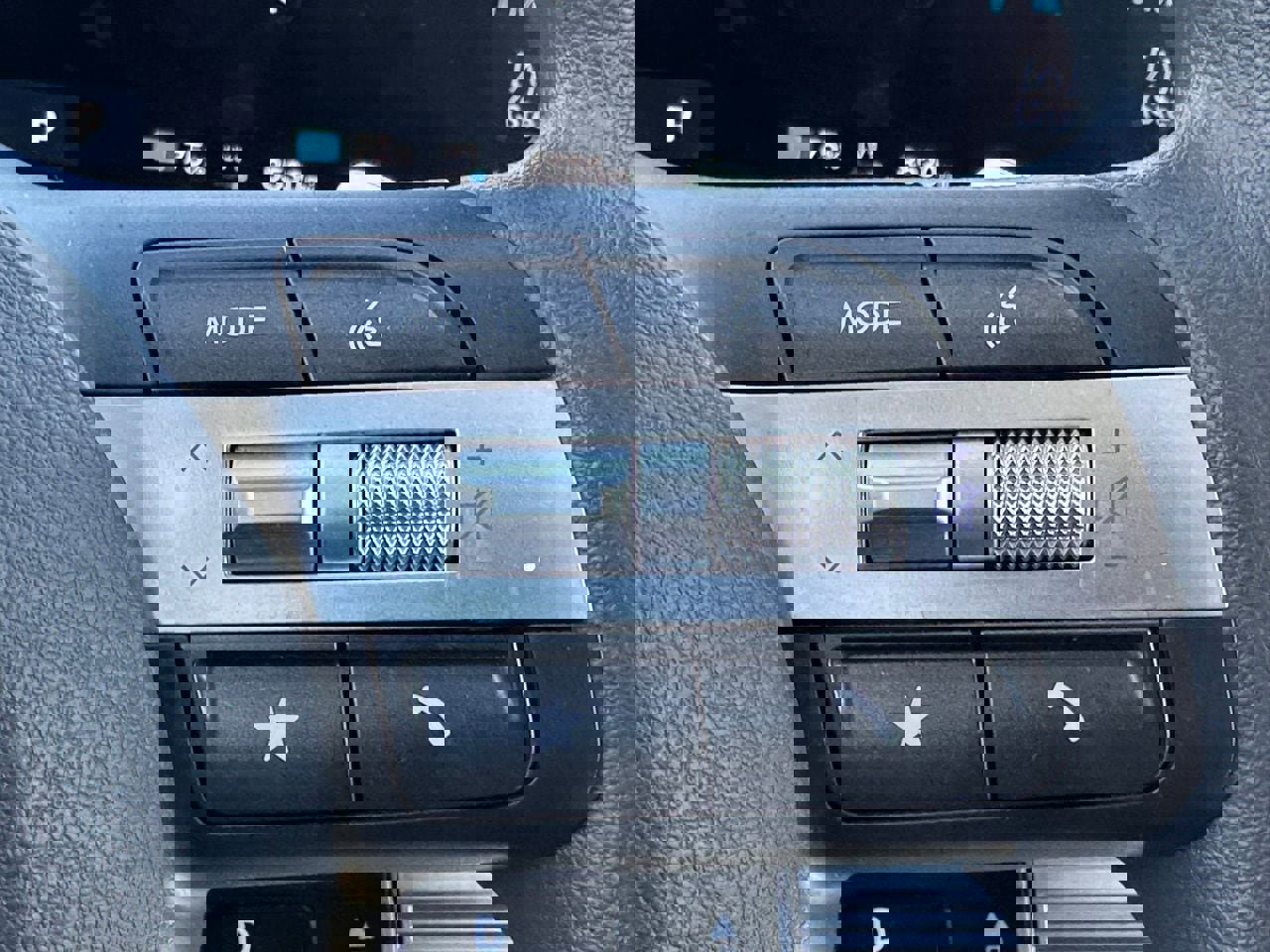 Used 2025 Hyundai Kona SE image 22