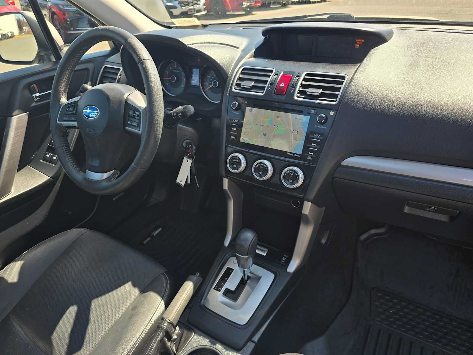 Used 2016 Subaru Forester 2.5i Limited AWD/4WD image 10