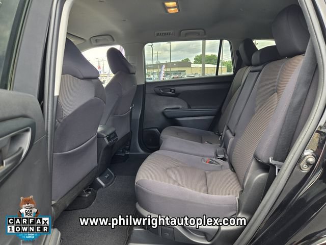 Used 2021 Toyota Highlander L FWD image 10
