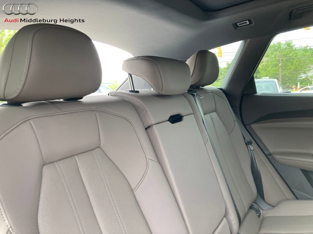 New 2025 Audi Q5 Premium Plus image 25