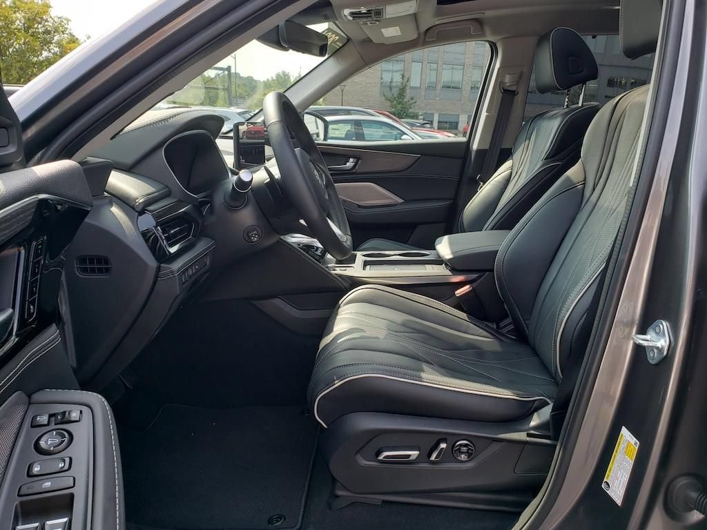 Certified 2026 Acura MDX w/ Advance Package AWD/4WD image 18