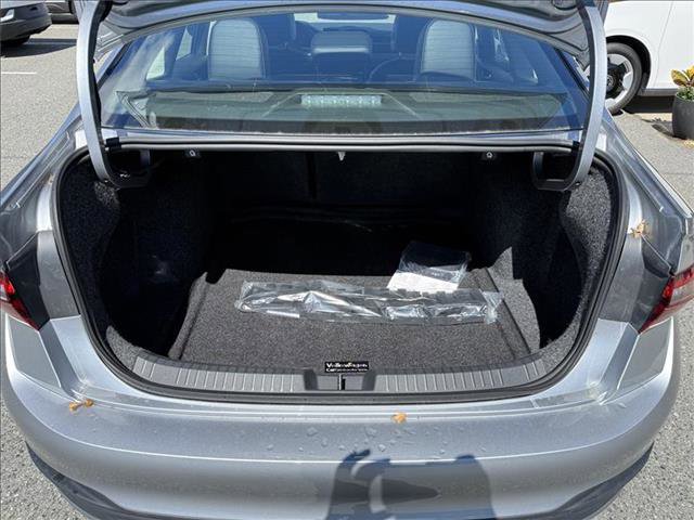 New 2025 Volkswagen Jetta SE FWD image 10