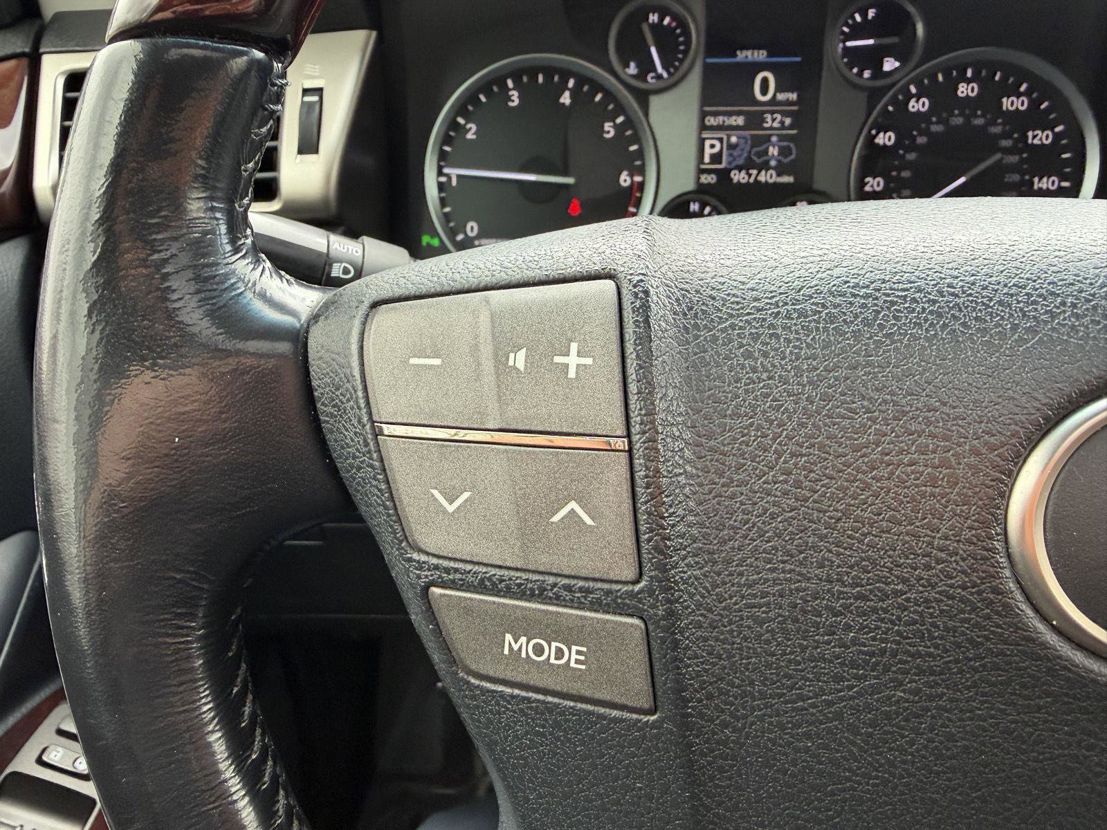 Used 2015 Lexus LX 570 4WD image 16