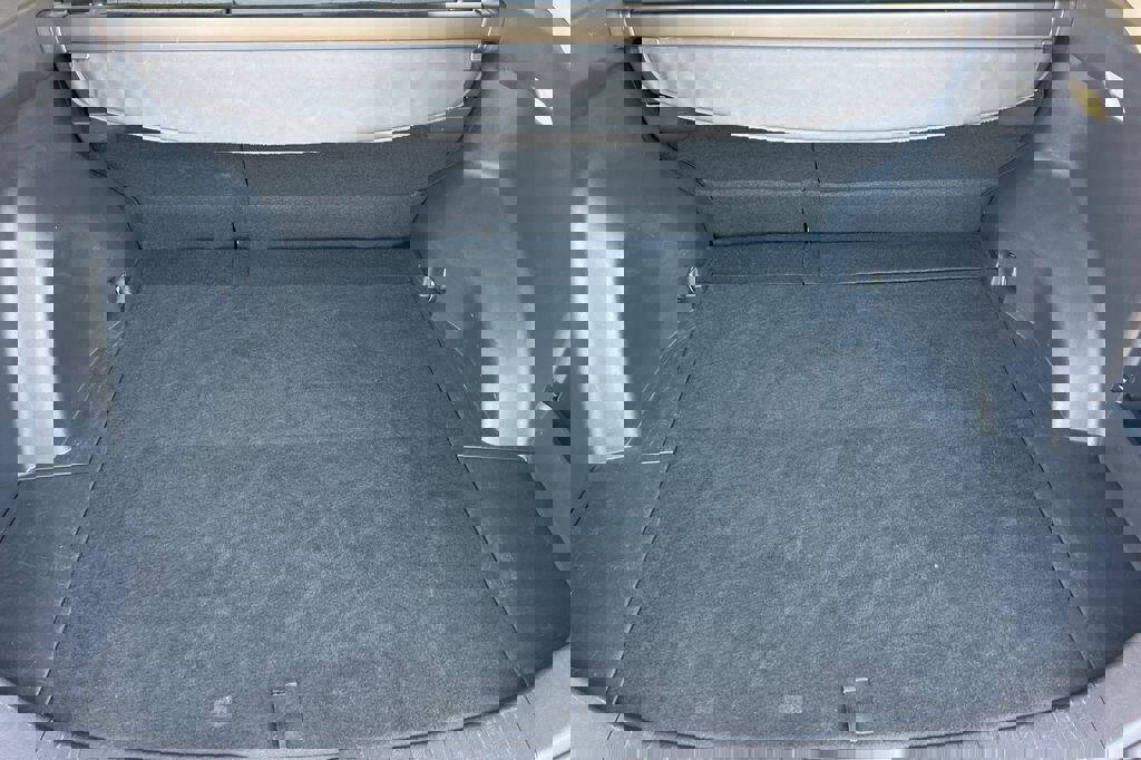 Used 2024 Toyota RAV4 XLE image 15