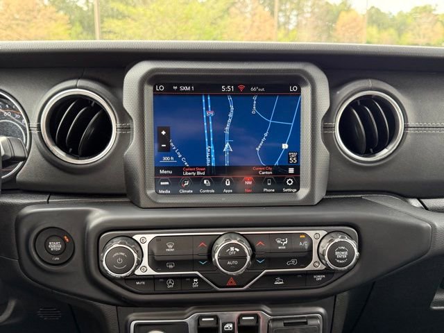 Used 2022 Jeep Gladiator Overland w/ Popular Equipment Package AWD/4WD image 21