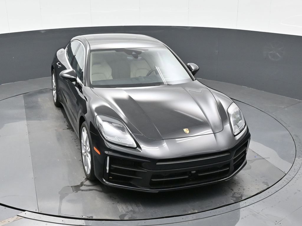 Certified 2025 Porsche Panamera image 32