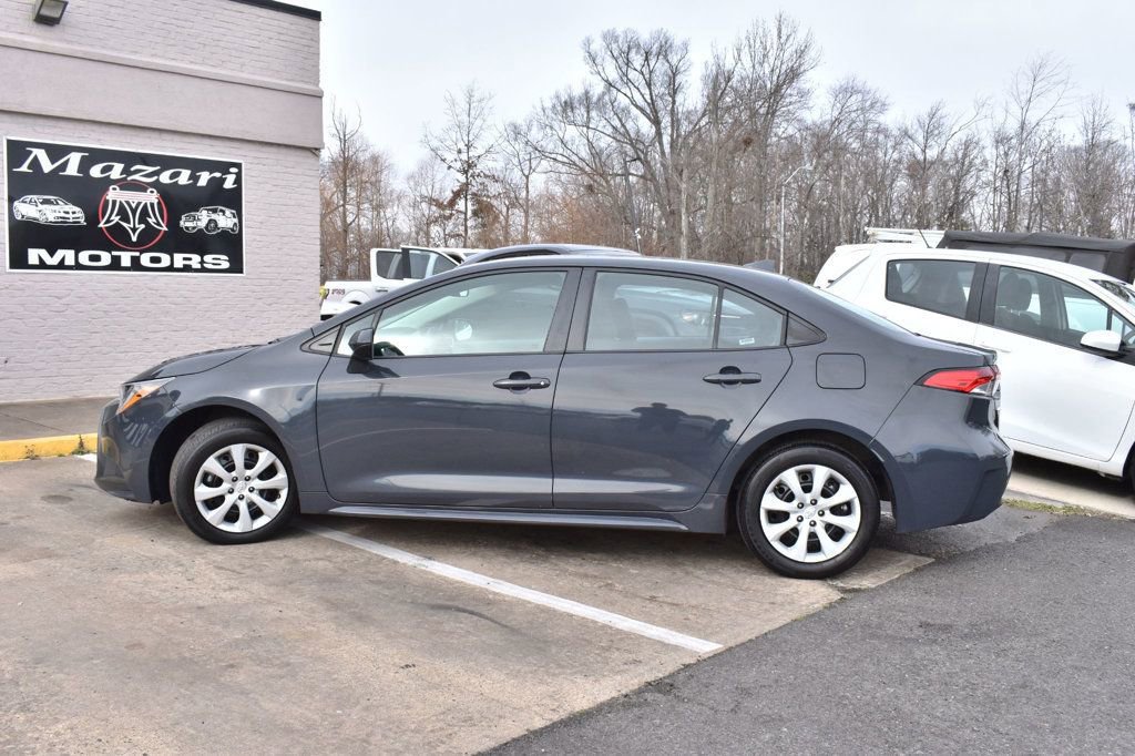 Used 2024 Toyota Corolla LE image 3
