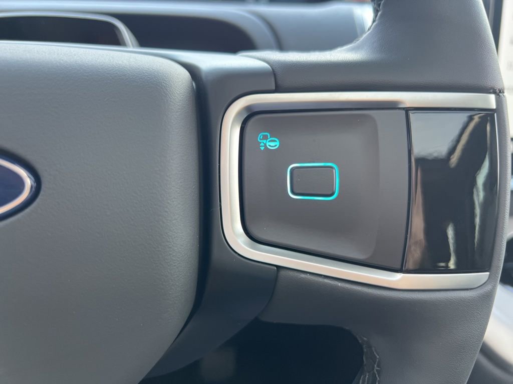 New 2026 Ford Expedition Active image 21