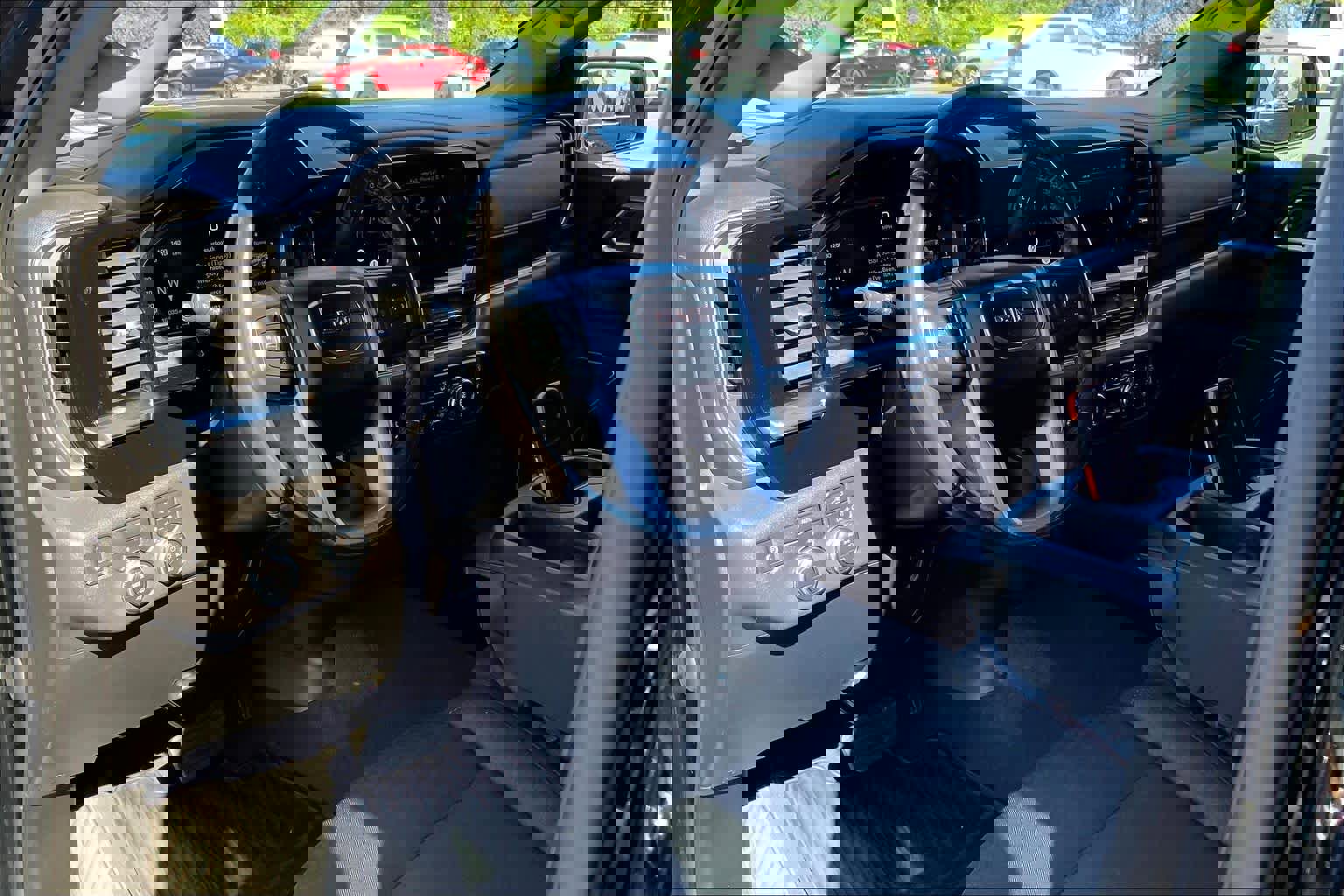 Certified 2022 GMC Sierra 1500 Elevation image 16