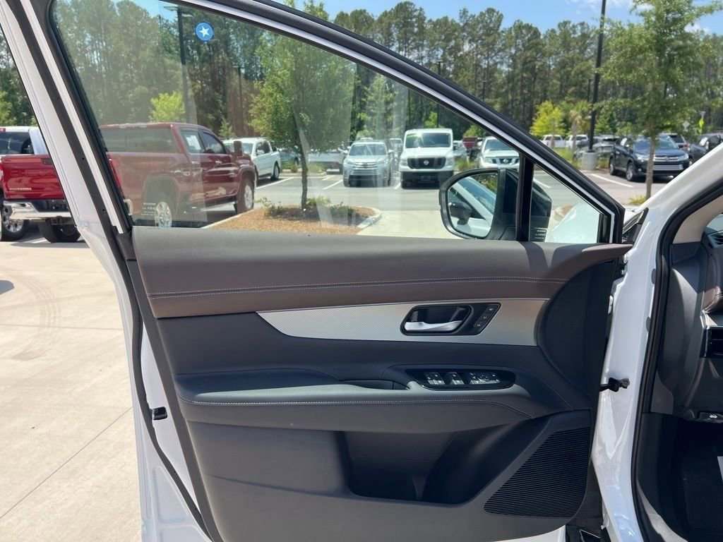 New 2025 Nissan Murano Platinum w/ Cargo Package image 24