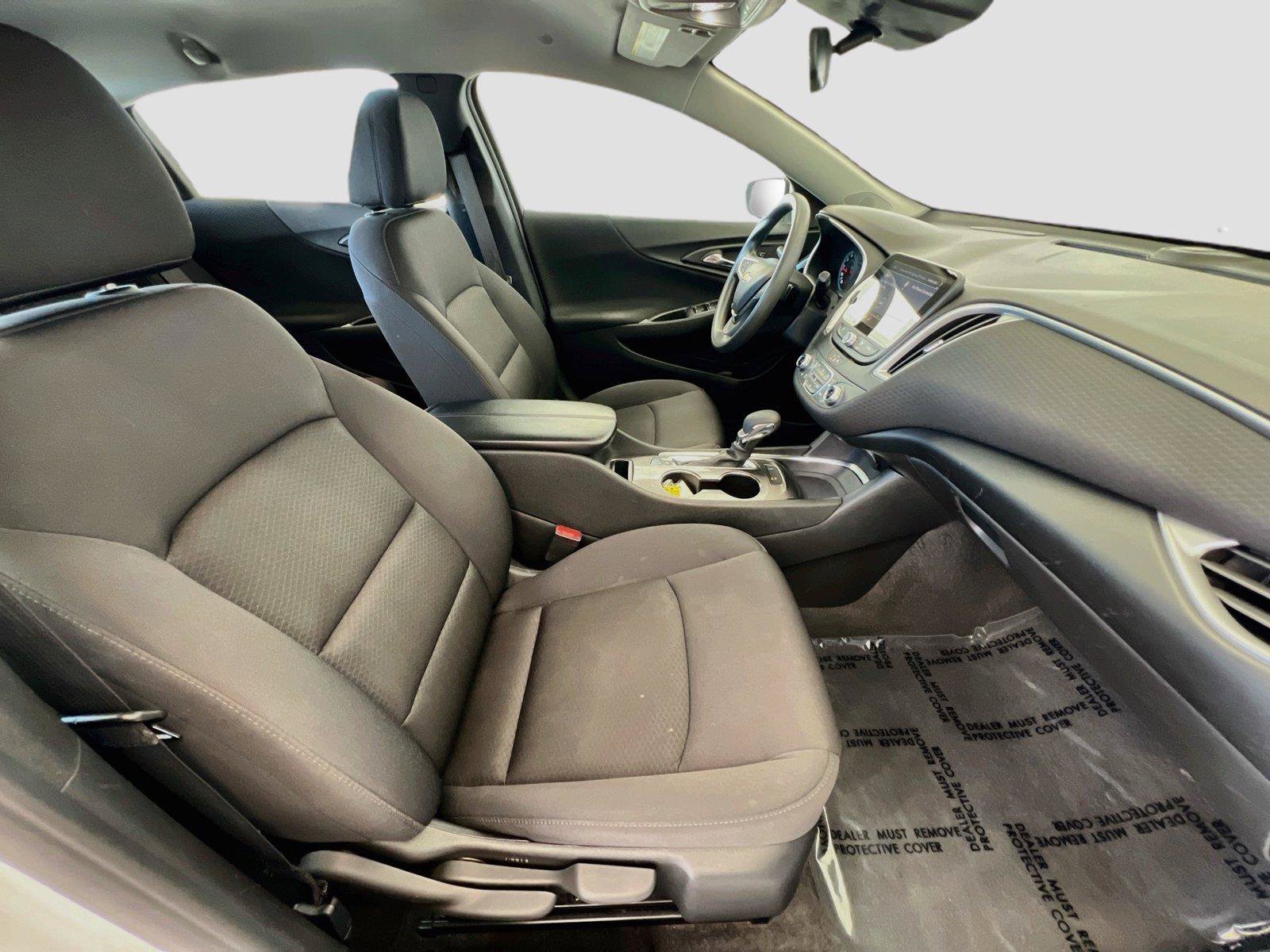 Used 2024 Chevrolet Malibu LT FWD image 27