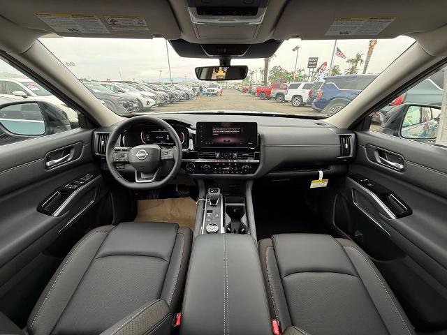 New 2026 Nissan Pathfinder SL AWD/4WD image 14