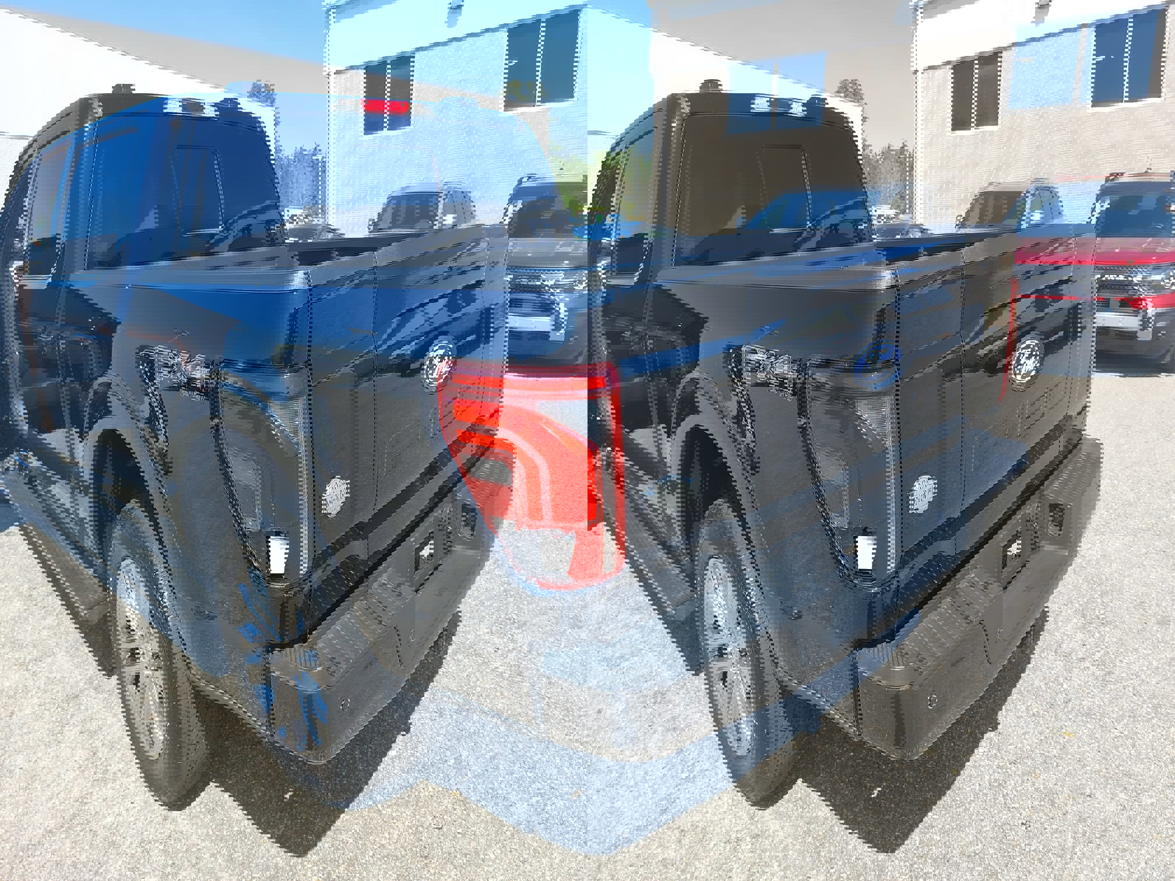 Used 2024 Ford F150 King Ranch w/ FX4 Off-Road Package image 37