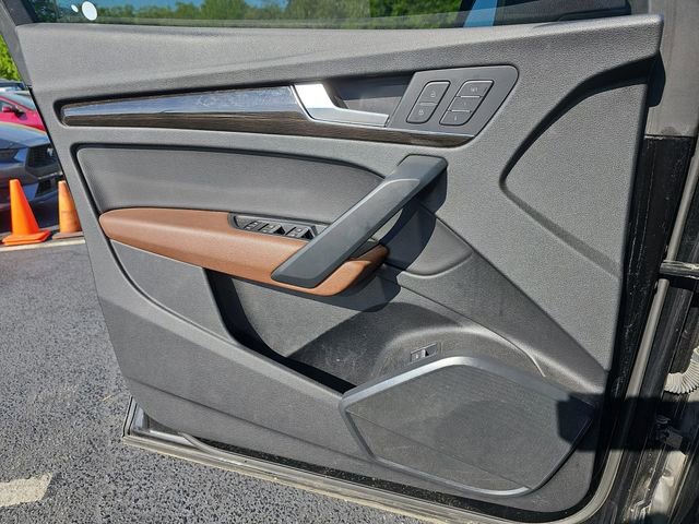 Used 2019 Audi Q5 2.0T Premium w/ Convenience Package image 25