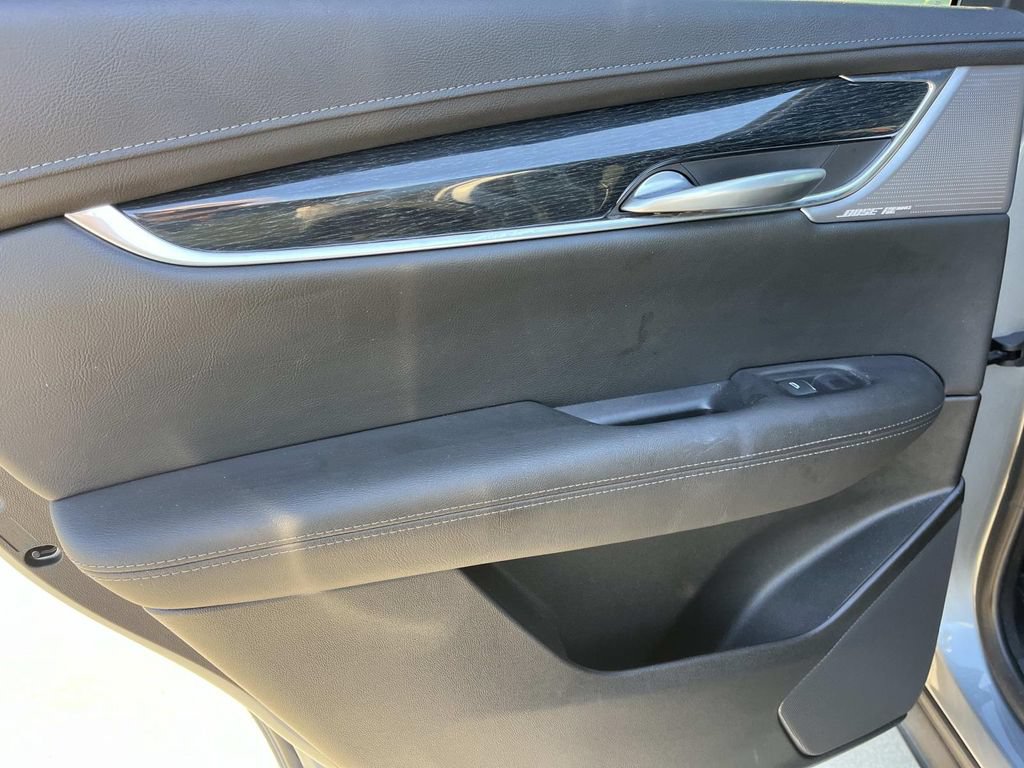 Used 2023 Cadillac XT5 Premium Luxury w/ Technology Package FWD image 21