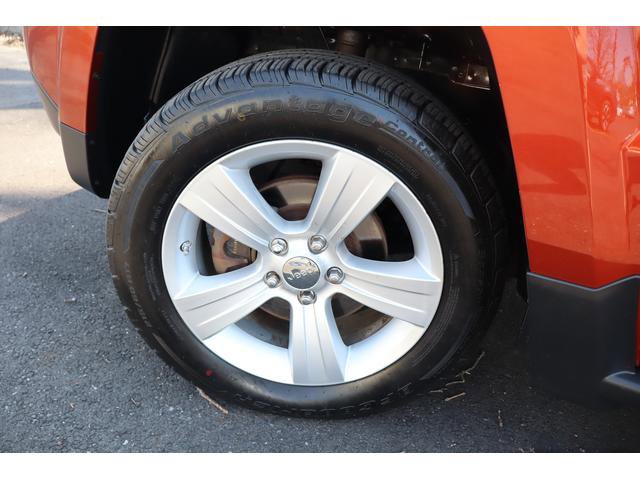 Used 2012 Jeep Patriot Latitude FWD image 13