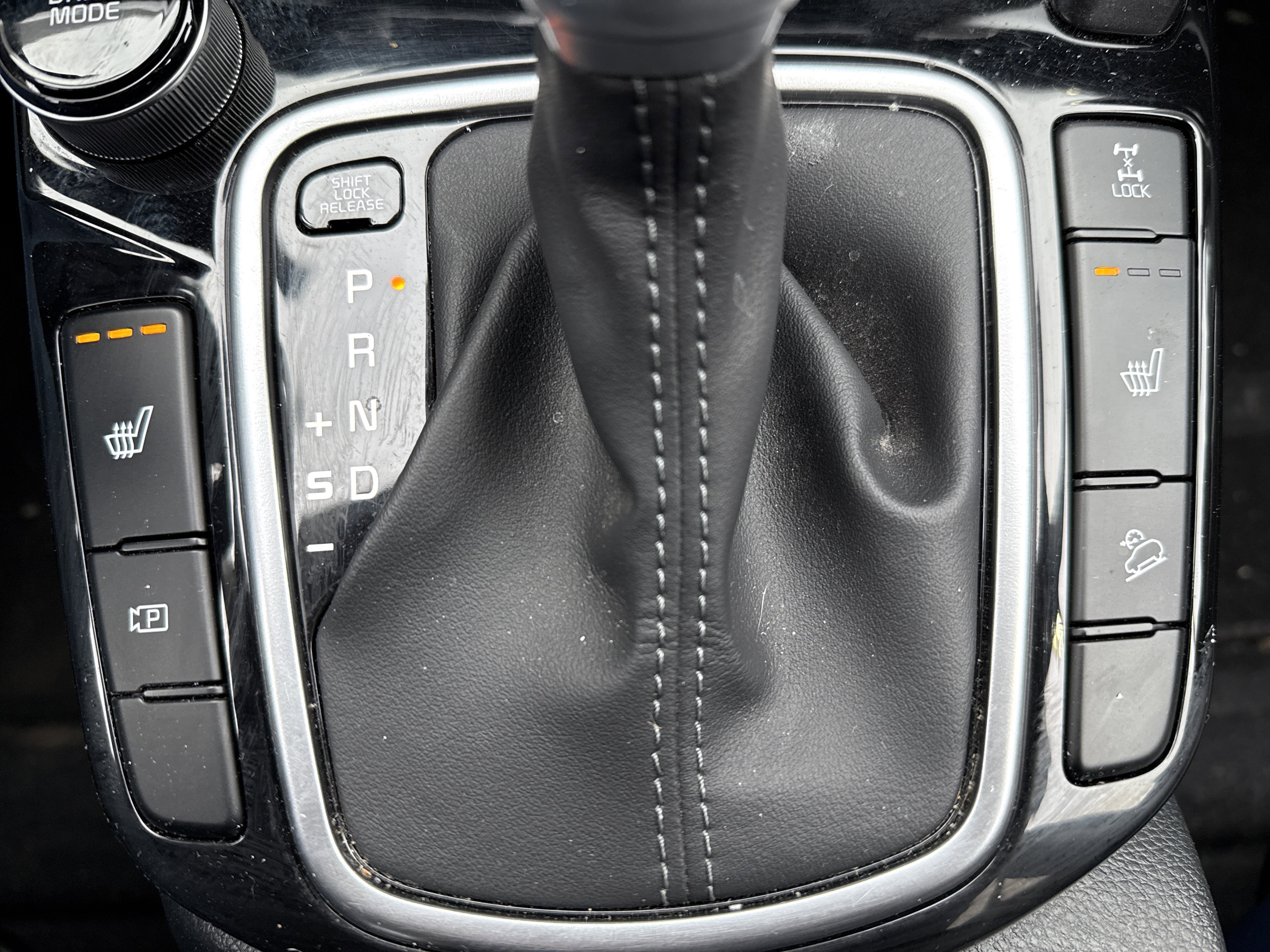 Certified 2024 Kia Seltos S image 28