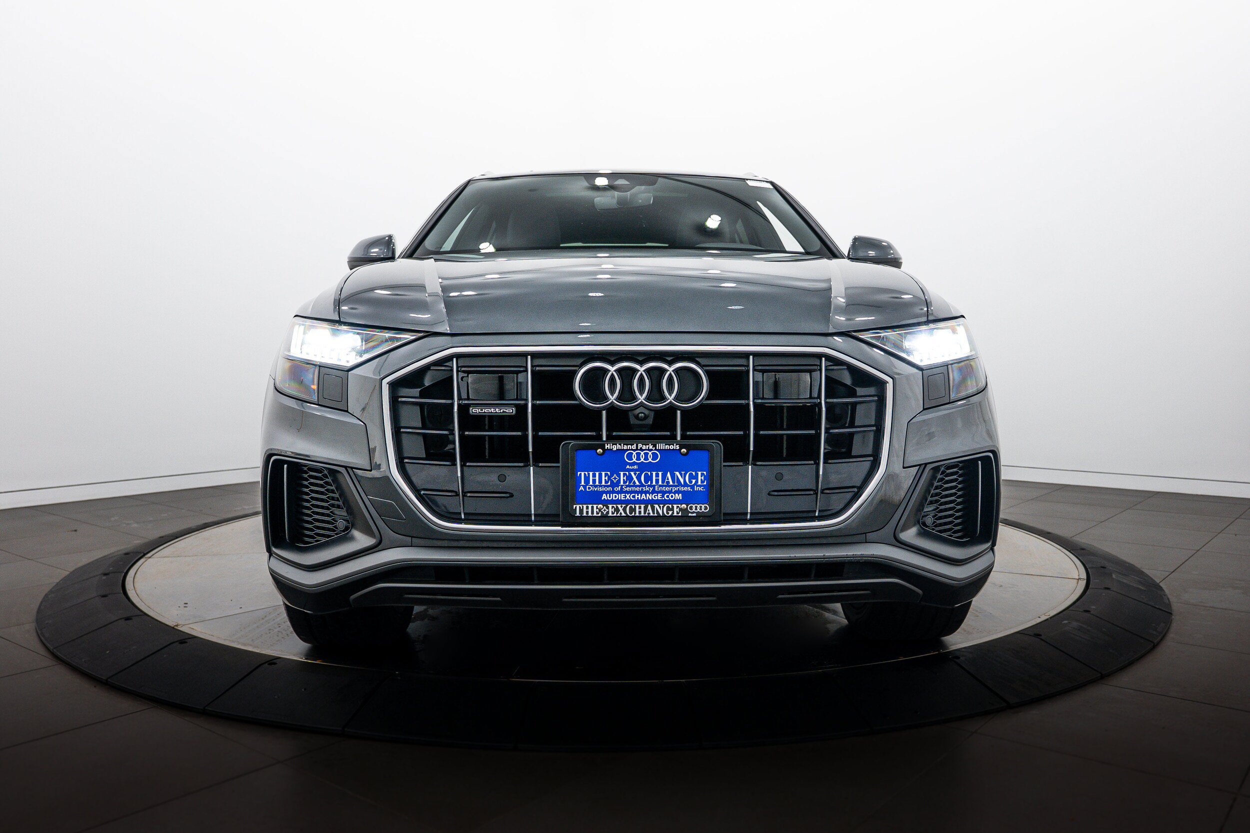 Used 2021 Audi Q8 Premium Plus AWD/4WD image 23
