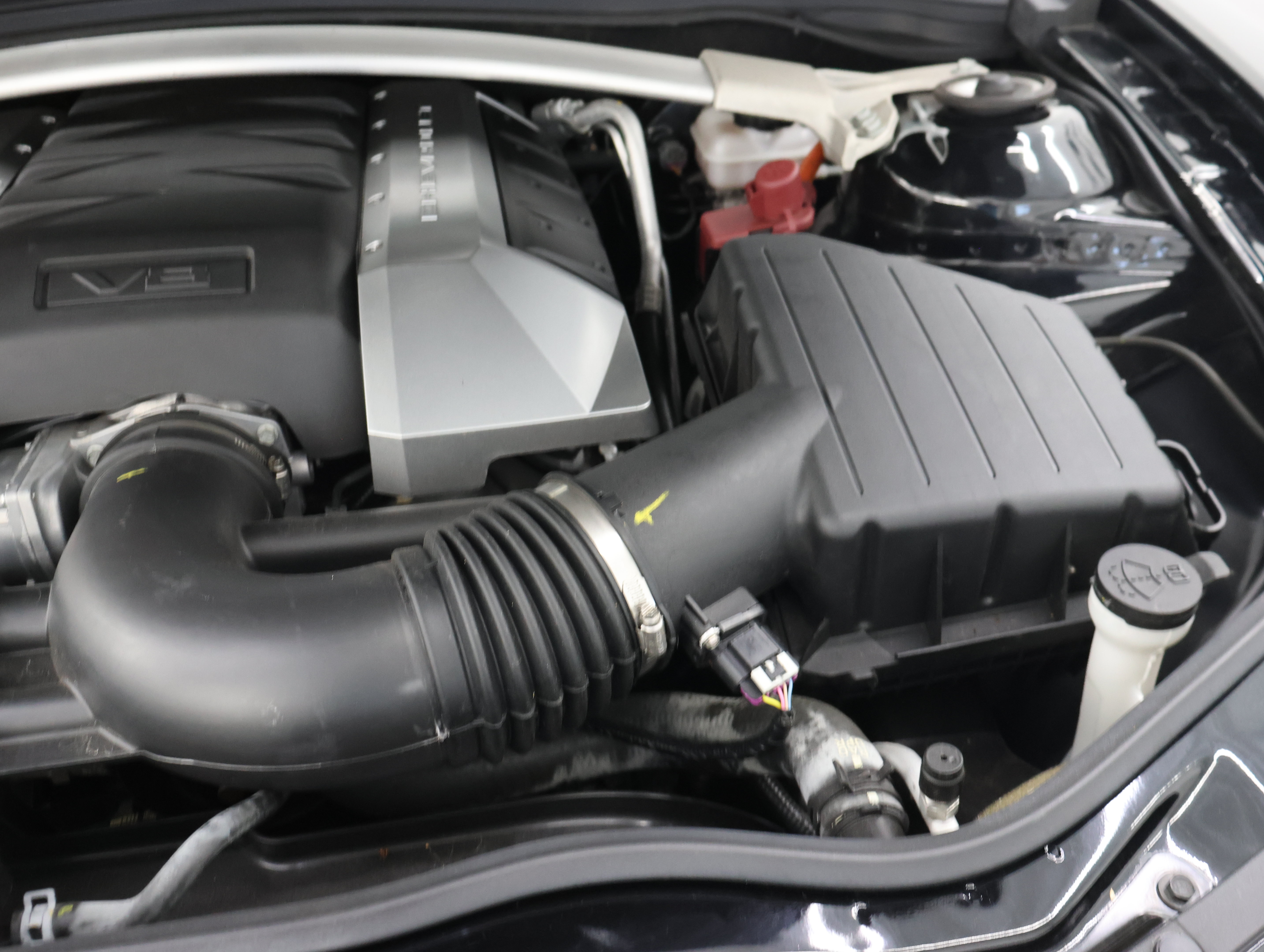 Used 2014 Chevrolet Camaro SS w/ RS Package RWD image 17