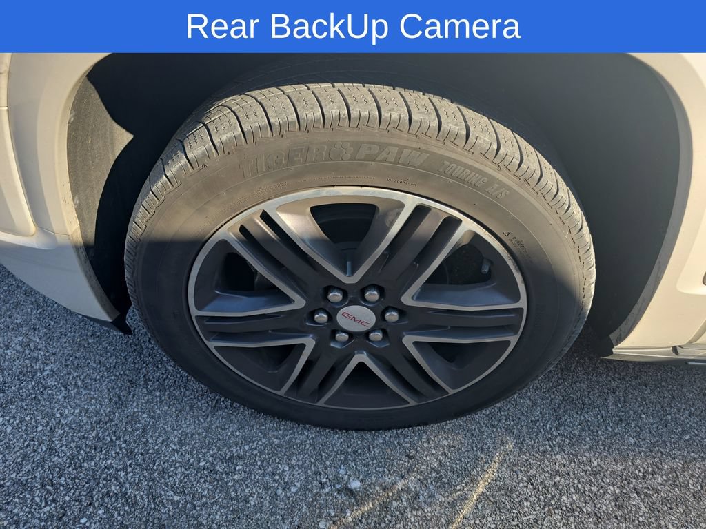 Used 2018 GMC Acadia Denali w/ Technology Package FWD image 4