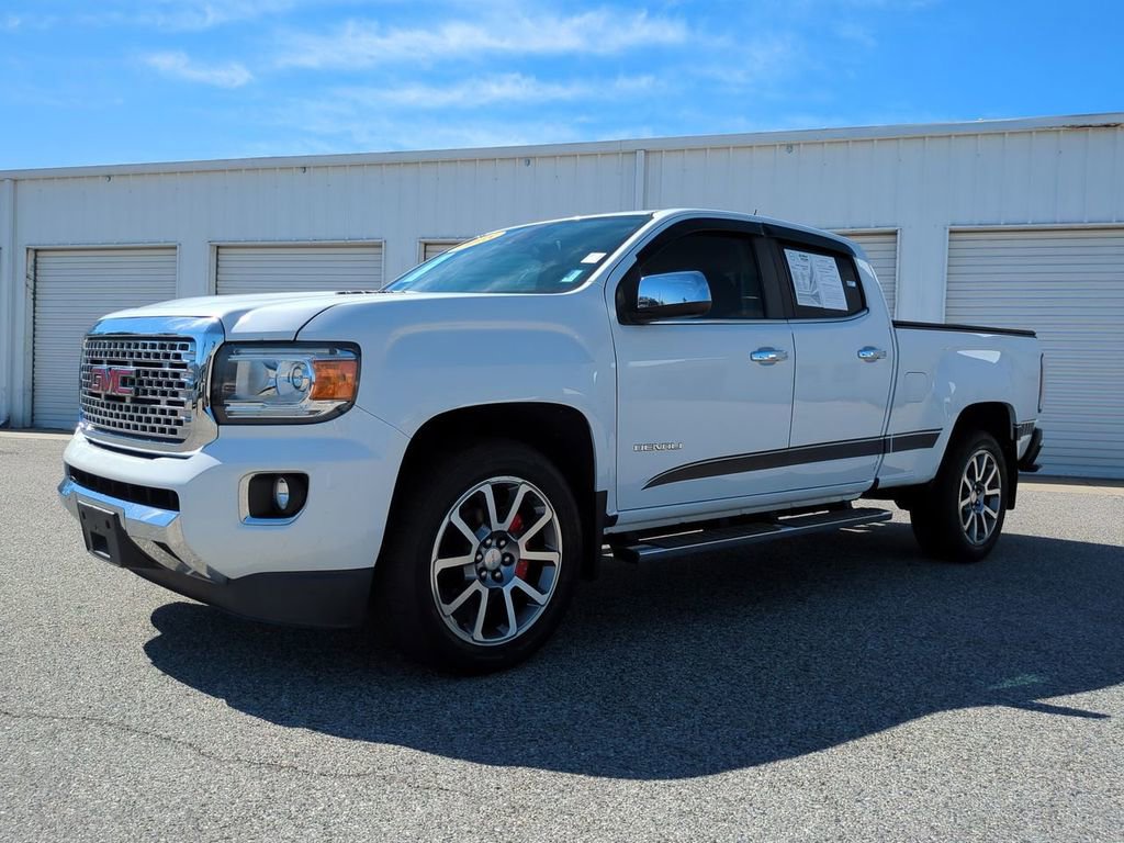 Used 2018 GMC Canyon Denali image 2