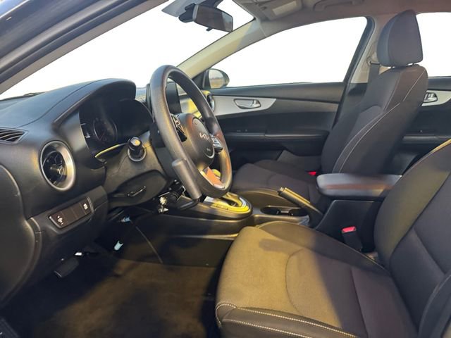 Used 2024 Kia Forte LXS image 9