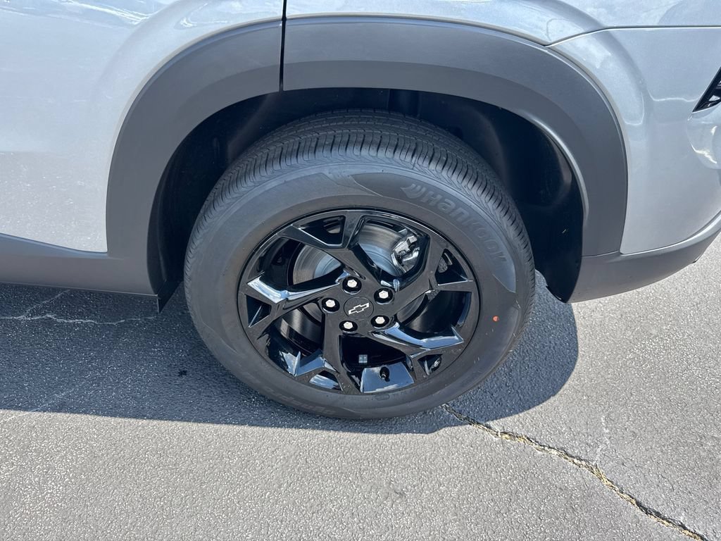 New 2026 Chevrolet Trax LT w/ Midnight Edition FWD image 20