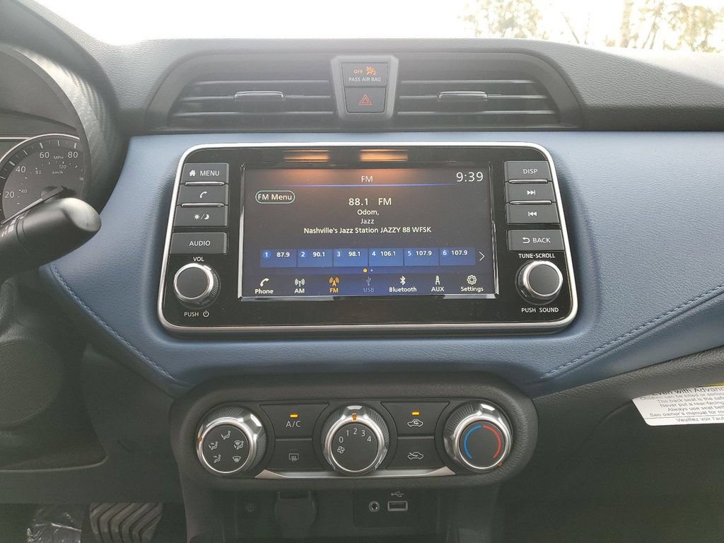New 2025 Nissan Versa SV w/ Trunk Package FWD image 24