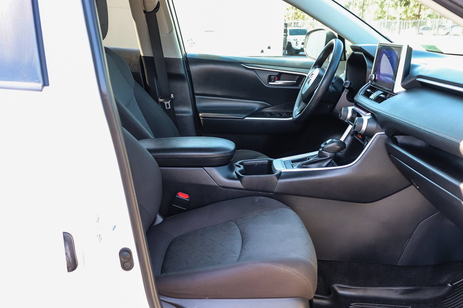 Certified 2024 Toyota RAV4 XLE FWD image 20