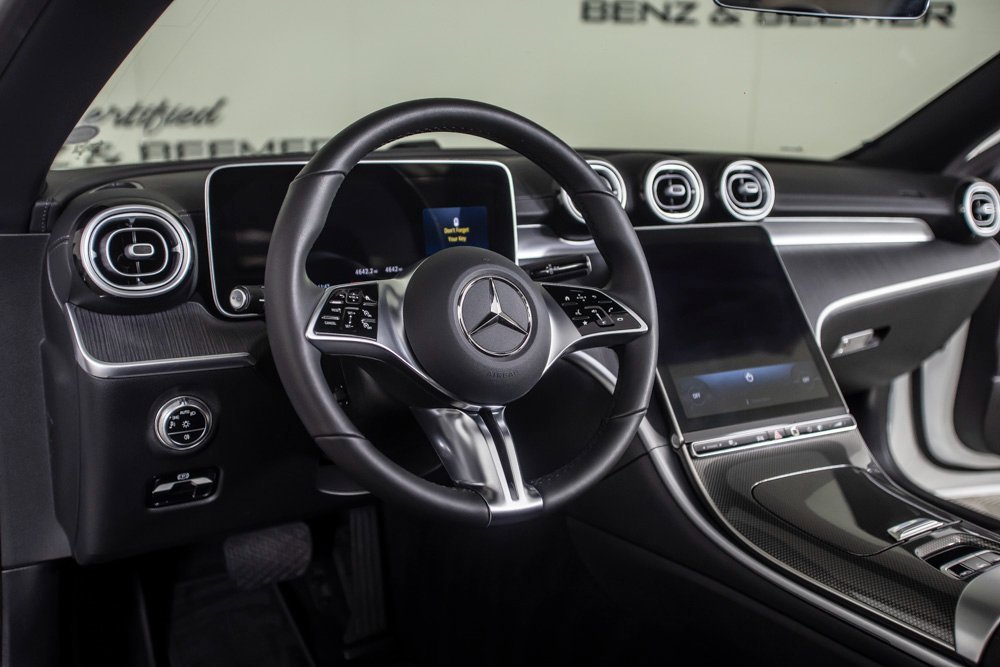 Used 2025 Mercedes-Benz CLE 300 4MATIC Cabriolet image 12