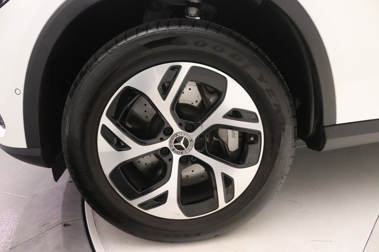 Certified 2025 Mercedes-Benz GLC 350e 4MATIC image 29