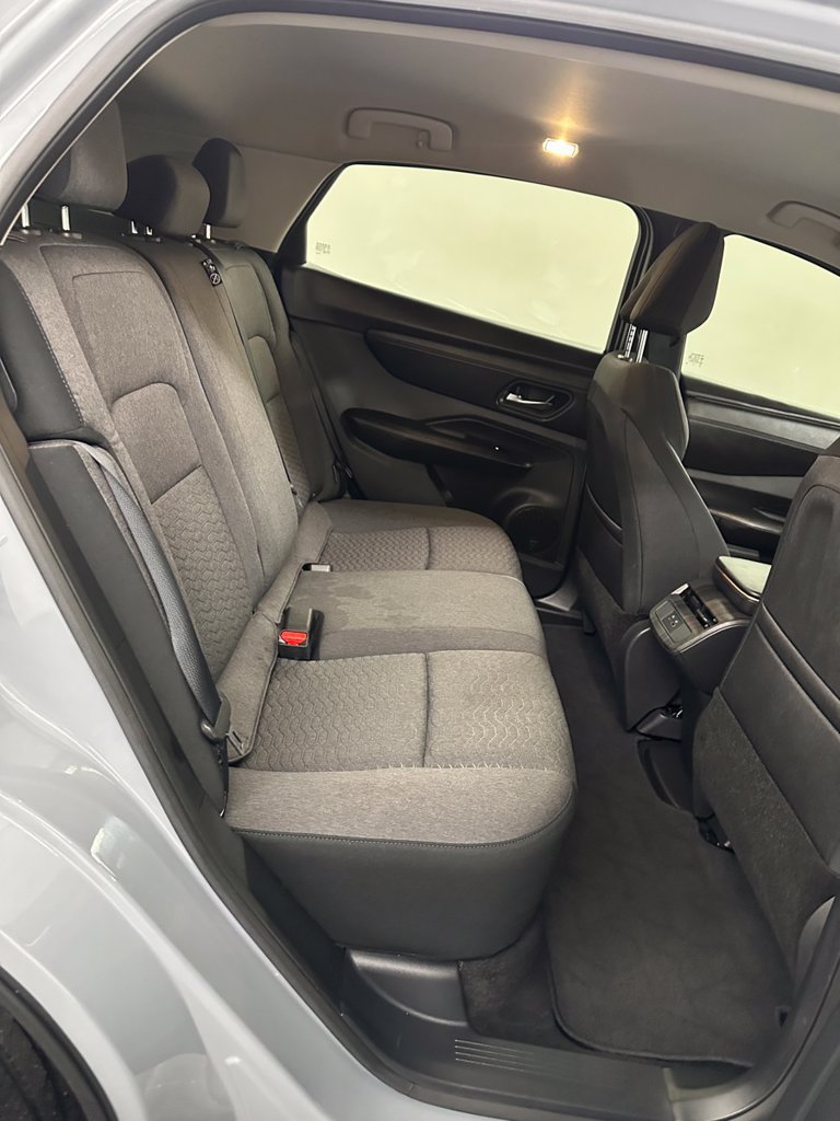 Used 2023 Nissan Ariya FWD image 30